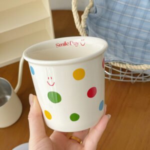 Cheerful Polka Dot Ceramic Mug with "Smile Day" Motif for Daily Enjoyment